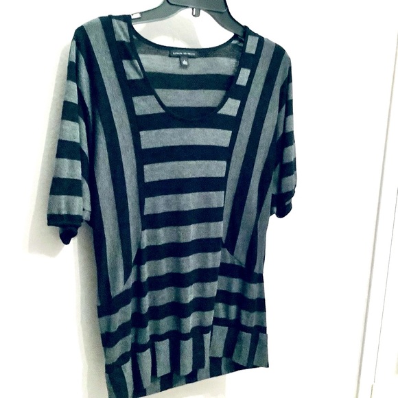 Black and Gray Stretch Striped Tunic, Women’s Size S- Banana Republic - Picture 7 of 8